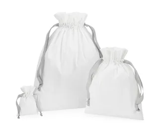 Westford Mill Katoenen cadeauzakje met lintkoord in Soft White/Light Grey, voorkant