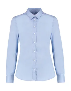 Kustom Kit Women's long-sleeved stretch Oxford blouse, tailored fit in Light Blue, voorkant