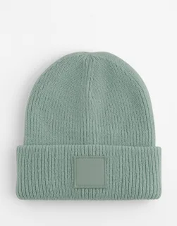 Beechfield Kids' deep cuffed beanie with tonal patch in Dusty Green, voorkant
