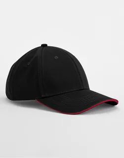 Beechfield EarthAware® Clas. Org. Cotton 6 Panel Sandwich P. in Black/Classic Red, voorkant