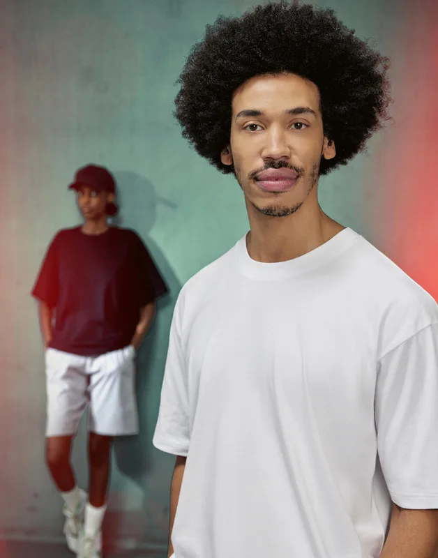 B&C #E220 oversized T-shirt