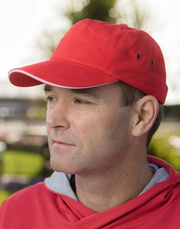Result Headwear Pluche pet met sandwichklep