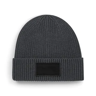 Beechfield Trendy muts met patch in Graphite Grey / Black, voorkant
