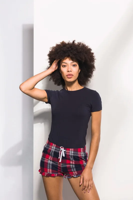 SF Clothing Dames loungeshort met tartanruit en ruche