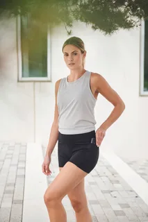 Tombo Damesshort met telefoonzakje – foto 1