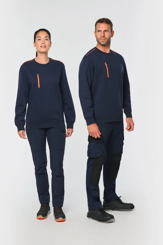 WK. Designed To Work Day To Day sweater zakje met contrasterende rits
